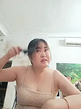 Kee-kimlee online show from May 17, 2026, 2:53 am