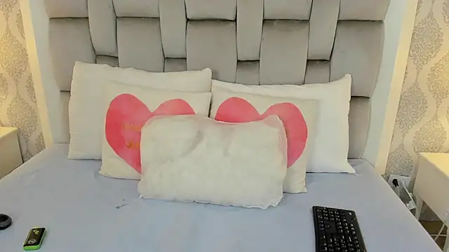 Snapshot of keiira_foxxx chatting on February 26, 2026, 11:31 am keiira foxxx online show from February 26, 2026, 11:31 am