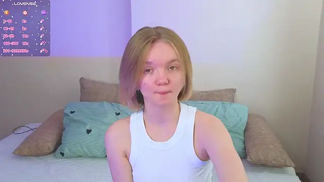 Snapshot of StellaBunny chatting on February 26, 2026, 11:31 am StellaBunny online show from February 26, 2026, 11:31 am