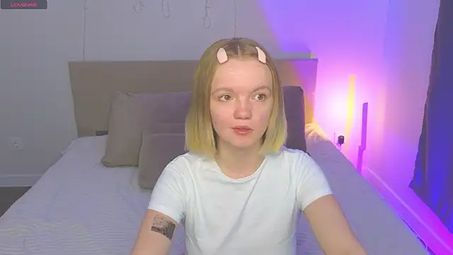 StellaBunny online show from March 27, 2026, 4:18 am