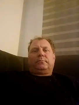 Snapshot of Demik71 chatting on February 23, 2026, 9:12 pm Demik71 online show from February 23, 2026, 9:12 pm