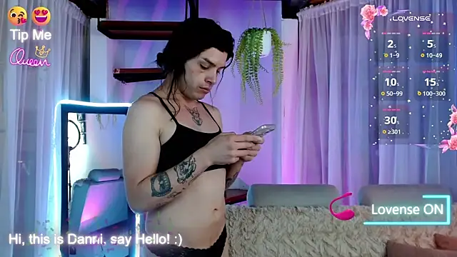 DanniHotBoy02 online show from June 3, 2026, 5:07 pm
