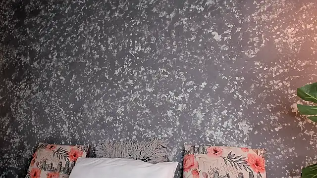 emma  summers online show from March 31, 2026, 7:47 pm