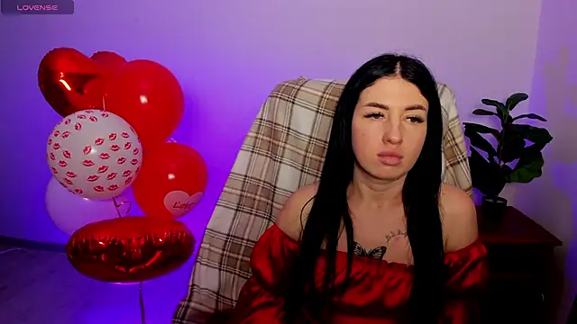 Snapshot of milanasky5 chatting on February 13, 2026, 4:03 pm milanasky5 online show from February 13, 2026, 4:03 pm