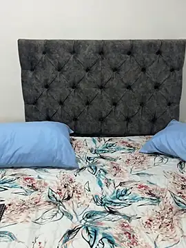 samanta big ass  online show from February 25, 2026, 11:20 am