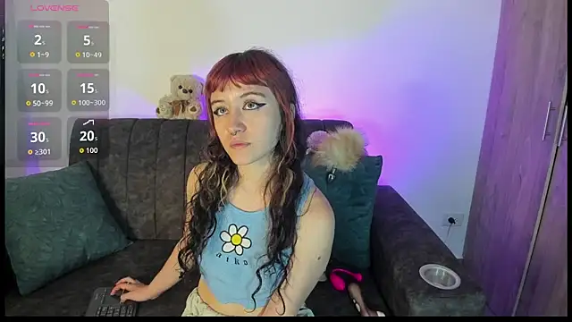 velmoon online show from March 16, 2026, 6:01 pm