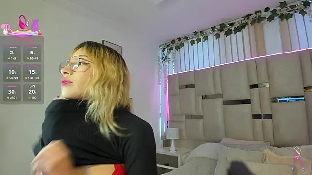 Maya-jhons online show from March 19, 2026, 11:47 am