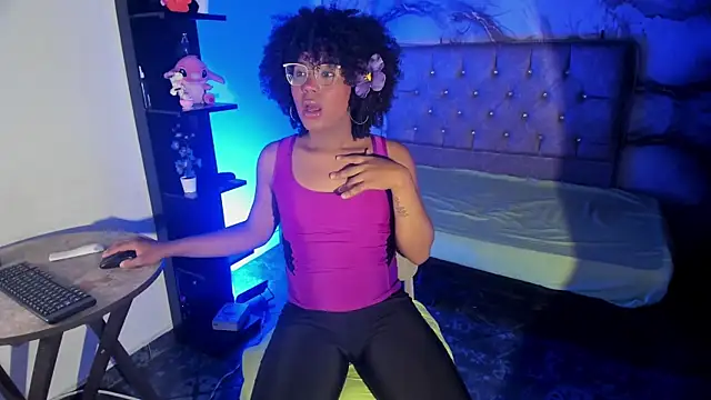 Snapshot of CataleyaMoon_ chatting on June 25, 2026, 7:40 pm CataleyaMoon online show from June 25, 2026, 7:40 pm