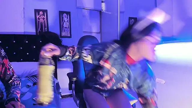 Snapshot of thonixxandluna chatting on February 11, 2026, 3:33 am thonixxandluna online show from February 11, 2026, 3:33 am