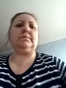 Snapshot of LockyCharm111 chatting on February 13, 2026, 7:37 am LockyCharm111 online show from February 13, 2026, 7:37 am