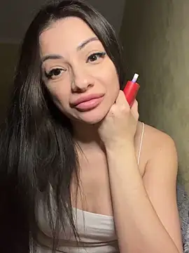 Snapshot of Layana_Ro chatting on February 21, 2026, 5:08 am Layana Ro online show from February 21, 2026, 5:08 am