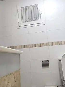 Snapshot of anitamadrid chatting on February 14, 2026, 10:50 pm anitamadrid online show from February 14, 2026, 10:50 pm