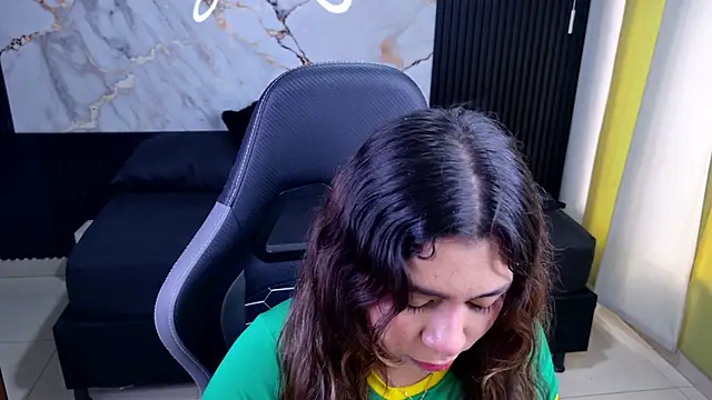 Snapshot of Sophie19__ chatting on February 22, 2026, 12:47 pm Sophie19 online show from February 22, 2026, 12:47 pm