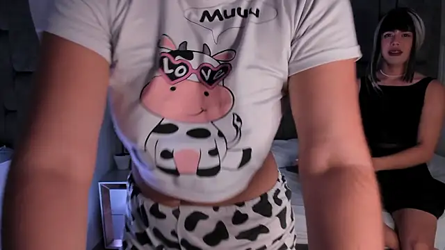 Snapshot of TrioTemptation_OS chatting on February 13, 2026, 8:32 am TrioTemptation OS online show from February 13, 2026, 8:32 am