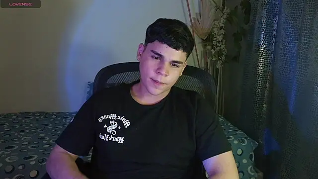 eithan jonnes online show from March 3, 2026, 8:59 pm