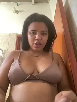 Lucy strong1 online show from February 11, 2026, 1:05 pm