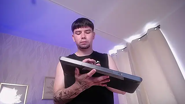 KaiStein online show from February 18, 2026, 6:26 pm