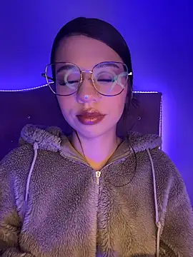 Deva 00 online show from April 11, 2026, 2:27 am