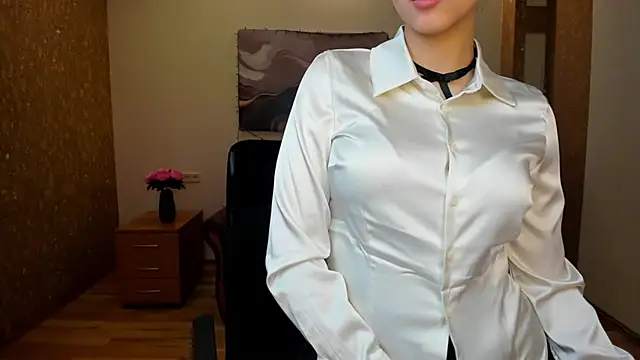 Effy Royse online show from February 12, 2026, 7:36 am