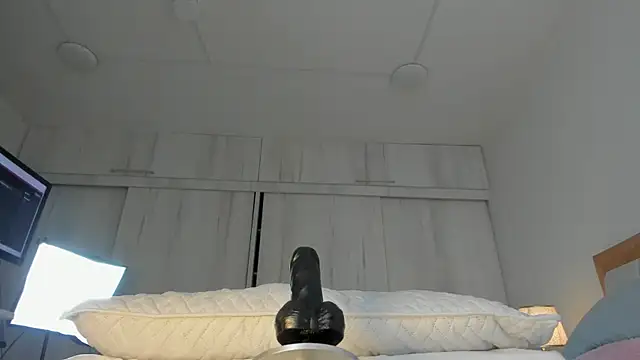 Bunny Blush1 online show from March 4, 2026, 8:48 pm