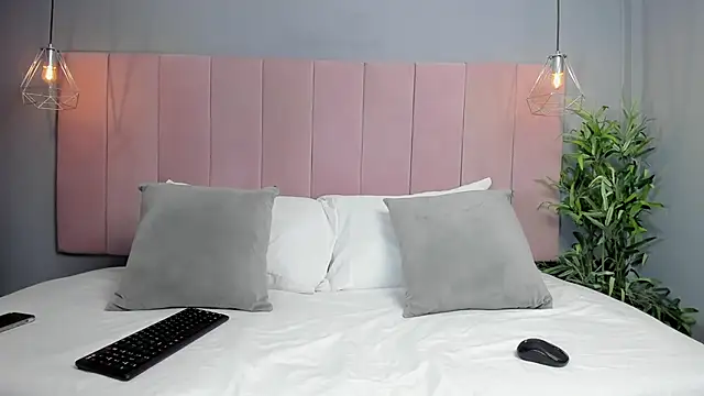 MartinaGrace online show from February 26, 2026, 6:29 pm