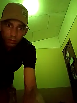 Snapshot of segnini21 chatting on May 30, 2026, 3:58 am segnini21 online show from May 30, 2026, 3:58 am