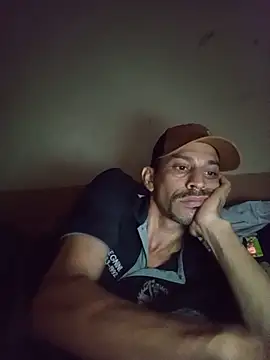 Snapshot of segnini21 chatting on June 19, 2026, 3:44 am segnini21 online show from June 19, 2026, 3:44 am
