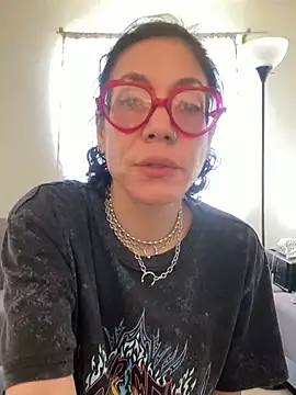 JeanneDuval8888 online show from April 8, 2026, 10:43 pm