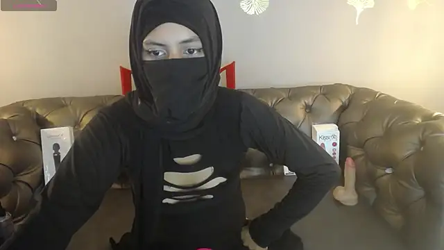 Snapshot of zahra_zaid chatting on April 14, 2026, 11:33 pm zahra zaid online show from April 14, 2026, 11:33 pm