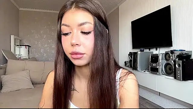 Snapshot of You_Club_Winx chatting on April 23, 2026, 7:20 am You Club Winx online show from April 23, 2026, 7:20 am