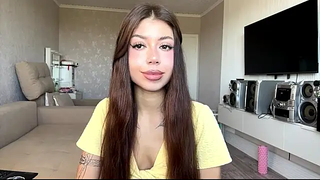 Snapshot of You_Club_Winx chatting on May 21, 2026, 7:26 am You Club Winx online show from May 21, 2026, 7:26 am