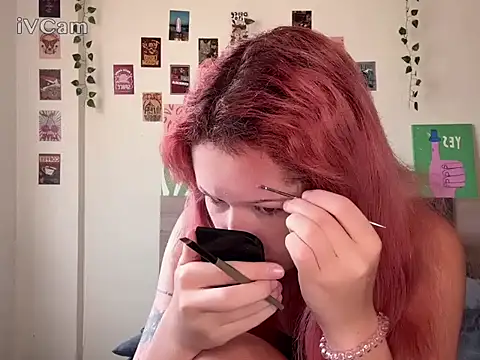 Snapshot of pixieyes00n chatting on March 1, 2026, 2:46 am pixieyes00n online show from March 1, 2026, 2:46 am