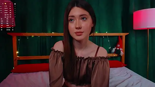 Snapshot of AliceZimmer chatting on February 17, 2026, 7:42 pm AliceZimmer online show from February 17, 2026, 7:42 pm