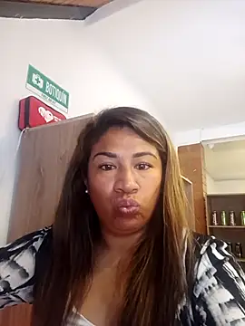 eva vidal  online show from April 6, 2026, 3:13 pm