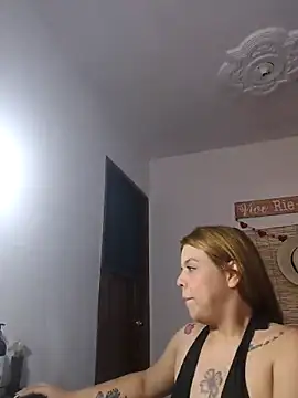 laila d online show from April 10, 2026, 3:28 pm