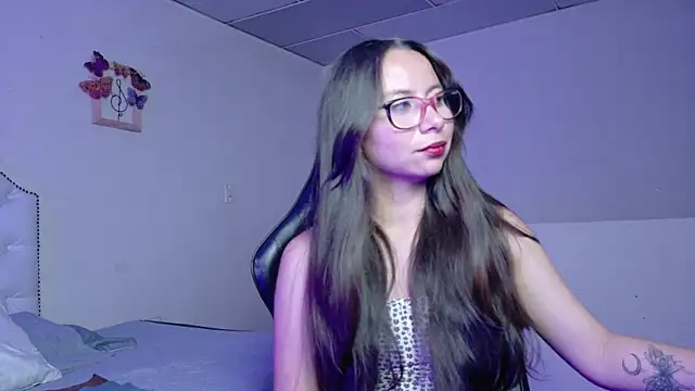 Snapshot of Mei_hells chatting on March 26, 2026, 12:28 am Mei hells online show from March 26, 2026, 12:28 am