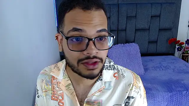 Snapshot of J_black_ chatting on February 11, 2026, 8:03 pm J black online show from February 11, 2026, 8:03 pm