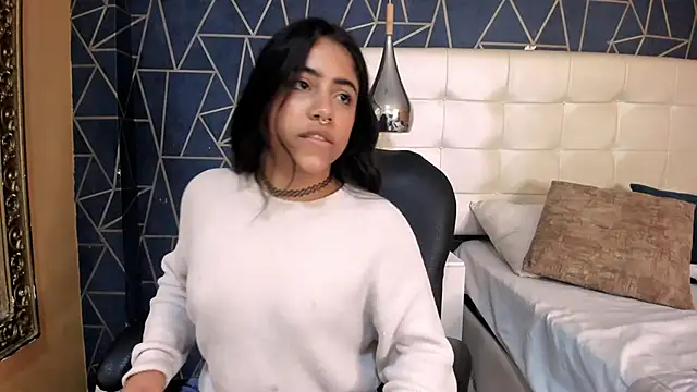 CloheBell online show from March 18, 2026, 9:07 pm