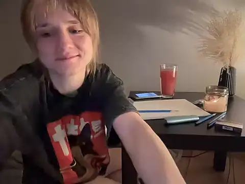 Snapshot of tesalove chatting on March 24, 2026, 11:54 pm tesalove online show from March 24, 2026, 11:54 pm