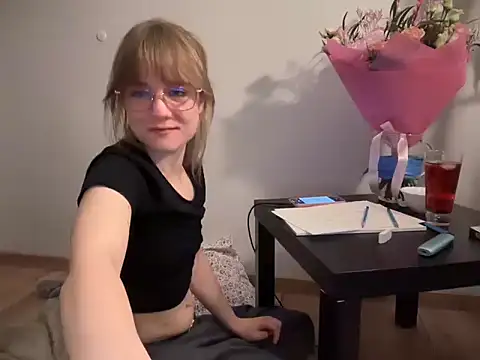 Snapshot of tesalove chatting on March 26, 2026, 10:48 pm tesalove online show from March 26, 2026, 10:48 pm