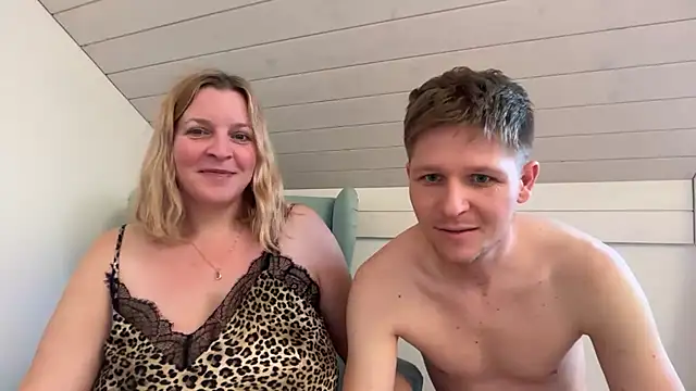 Busenwunder1280 online show from March 15, 2026, 8:42 am