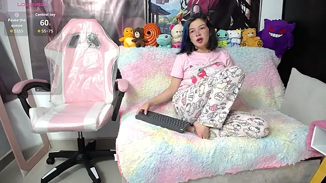 Snapshot of Mizuki_genshin chatting on May 23, 2026, 12:42 pm Mizuki genshin online show from May 23, 2026, 12:42 pm