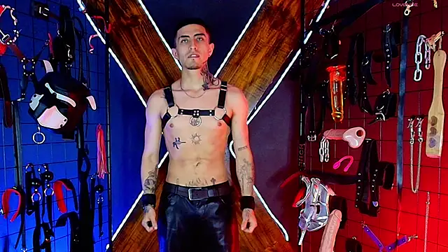 Snapshot of Master_kingsadic chatting on February 24, 2026, 8:07 pm Master kingsadic online show from February 24, 2026, 8:07 pm