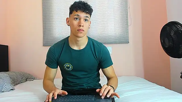 Snapshot of Muscle__Myke chatting on February 26, 2026, 1:10 pm Muscle Myke online show from February 26, 2026, 1:10 pm