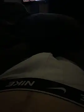 kingXqueenXX online show from April 5, 2026, 1:47 am