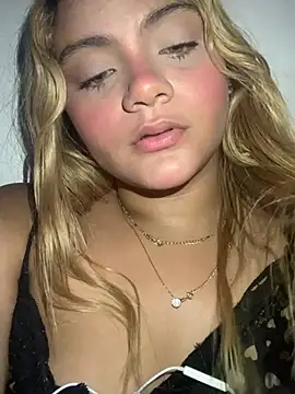 Snapshot of ayla0881 chatting on February 15, 2026, 10:50 pm ayla0881 online show from February 15, 2026, 10:50 pm