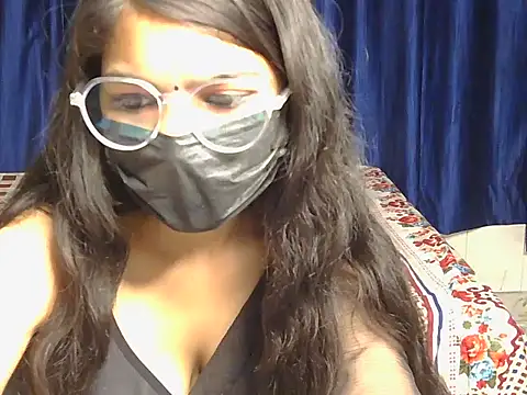 its-sarika01 online show from May 16, 2026, 6:54 am