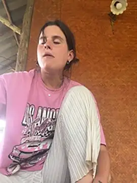 Snapshot of fairy_bell chatting on February 26, 2026, 8:24 am fairy bell online show from February 26, 2026, 8:24 am