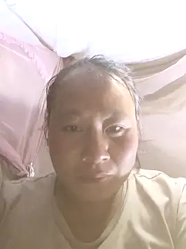 Snapshot of plump-bums chatting on February 17, 2026, 1:29 pm plump-bums online show from February 17, 2026, 1:29 pm