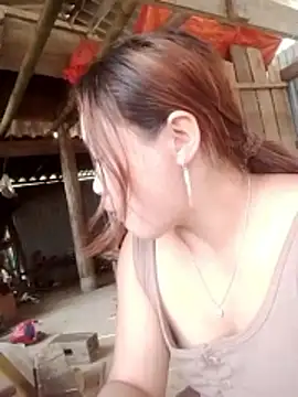 bany-lee online show from April 15, 2026, 1:12 am